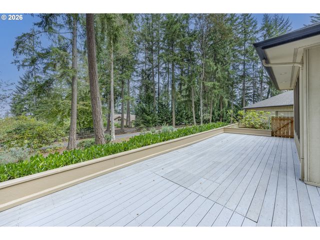 2650 BOWMONT Dr, Eugene, OR 97405