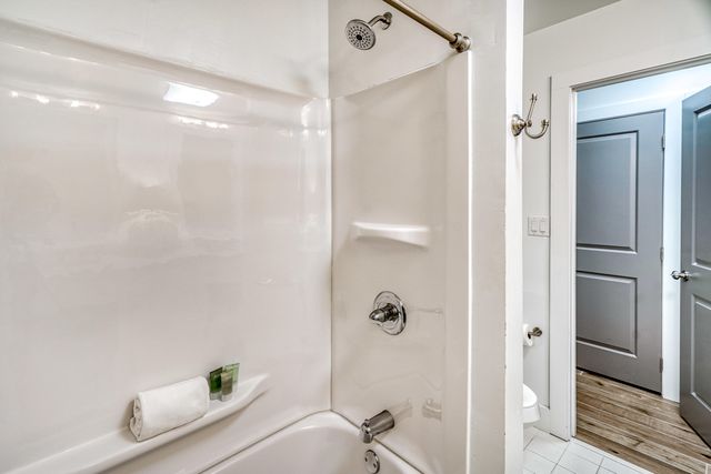 2912 E County Hwy 30A, Santa Rosa Beach, FL 32459