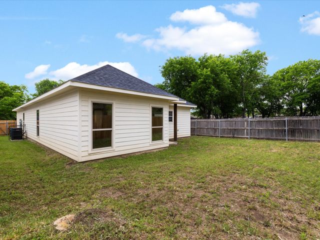 5212 Crowley Street, Sansom Park, TX 76114