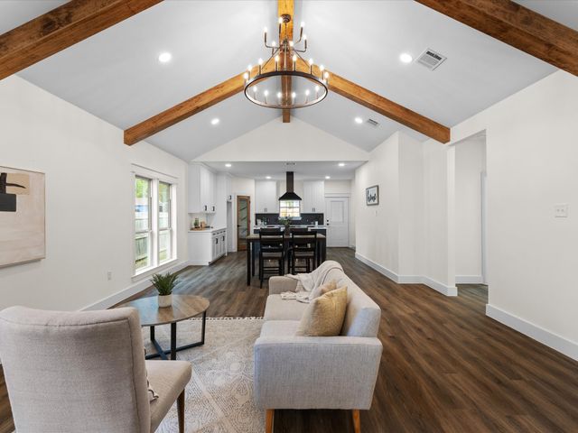 5212 Crowley Street, Sansom Park, TX 76114