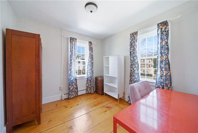 27 Barney Street, Warren, RI 02885