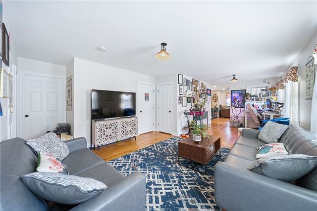 27 Barney Street, Warren, RI 02885