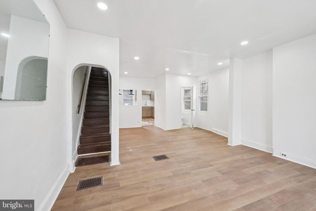 704 MAIN ST, Darby, PA 19023