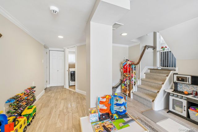 2821 Colonial Avenue, Merrick, NY 11566