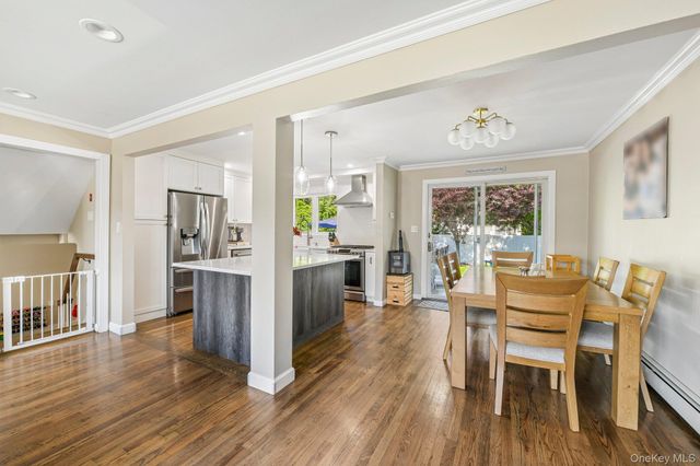 2821 Colonial Avenue, Merrick, NY 11566