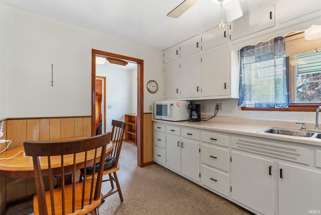 292 Rose Avenue, New Haven, IN 46774