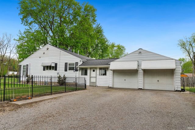 292 Rose Avenue, New Haven, IN 46774
