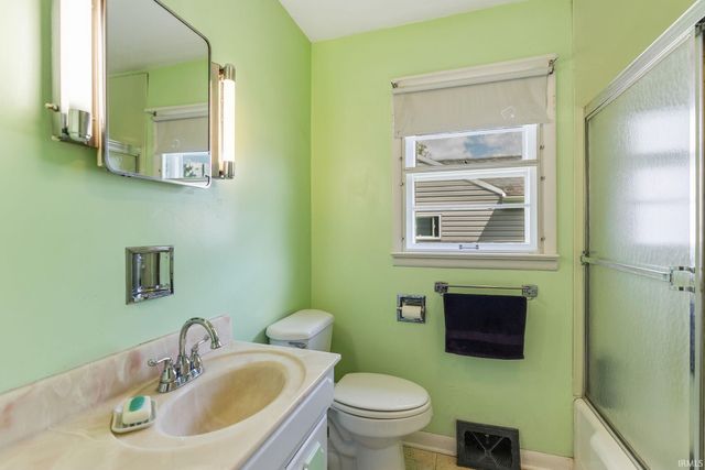 292 Rose Avenue, New Haven, IN 46774
