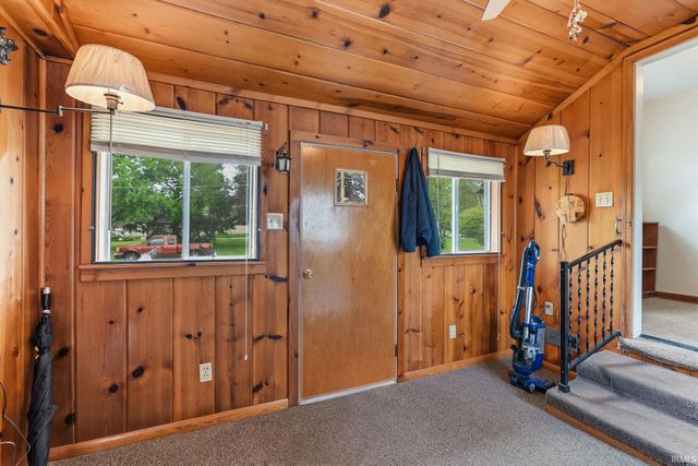 292 Rose Avenue, New Haven, IN 46774