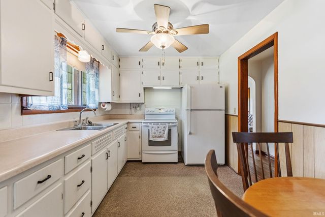 292 Rose Avenue, New Haven, IN 46774