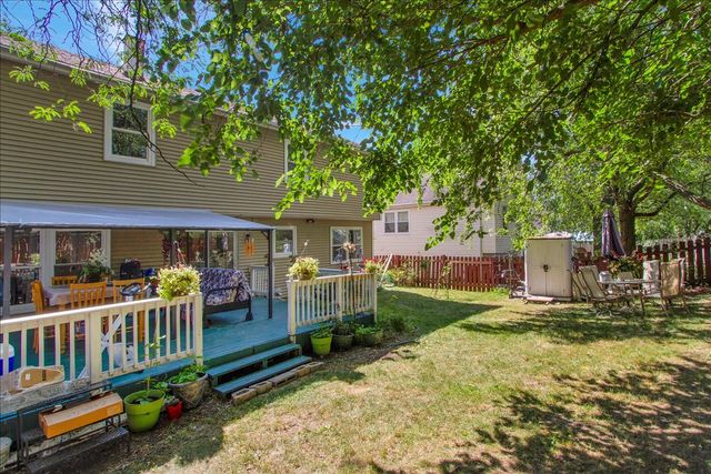 628 Primrose Lane, Schaumburg, IL 60194