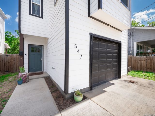547 Belmont, San Antonio, TX 78202