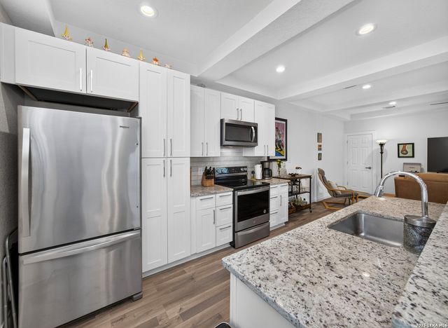 547 Belmont, San Antonio, TX 78202