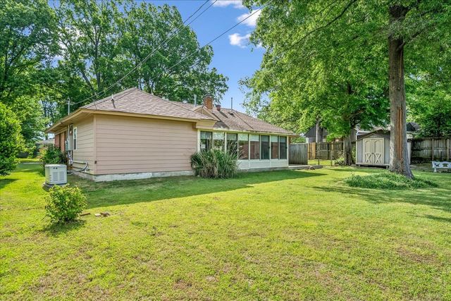 293 CECILIA DR, Memphis, TN 38117