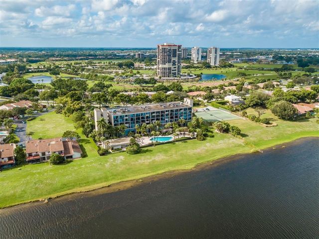 1830 Embassy Drive 306, West Palm Beach, FL 33401