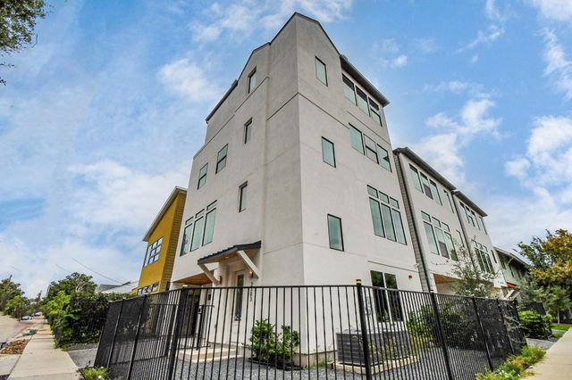 2303 Yupon Street, Houston, TX 77006