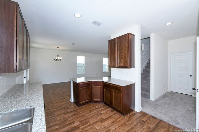 6511 RUNAWAY ROW, Converse, TX 78109