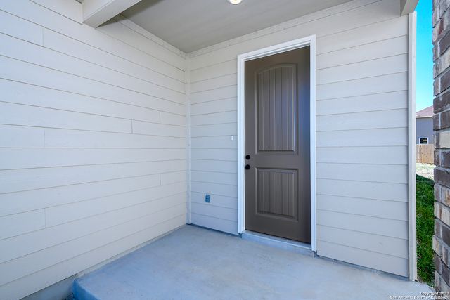 6511 RUNAWAY ROW, Converse, TX 78109