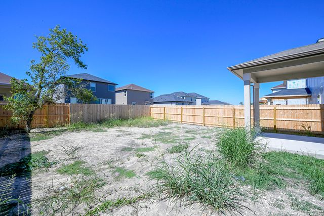 6511 RUNAWAY ROW, Converse, TX 78109