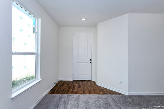 6511 RUNAWAY ROW, Converse, TX 78109