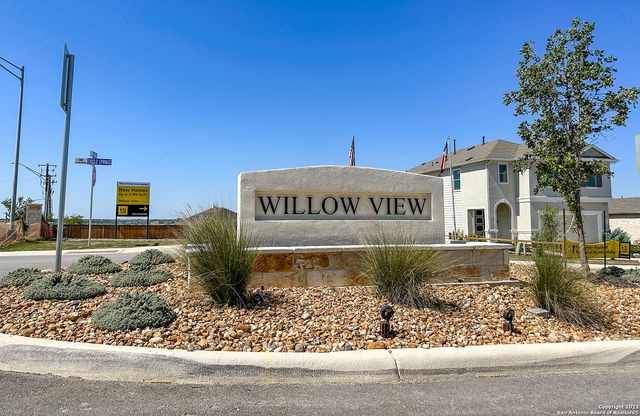 6511 RUNAWAY ROW, Converse, TX 78109