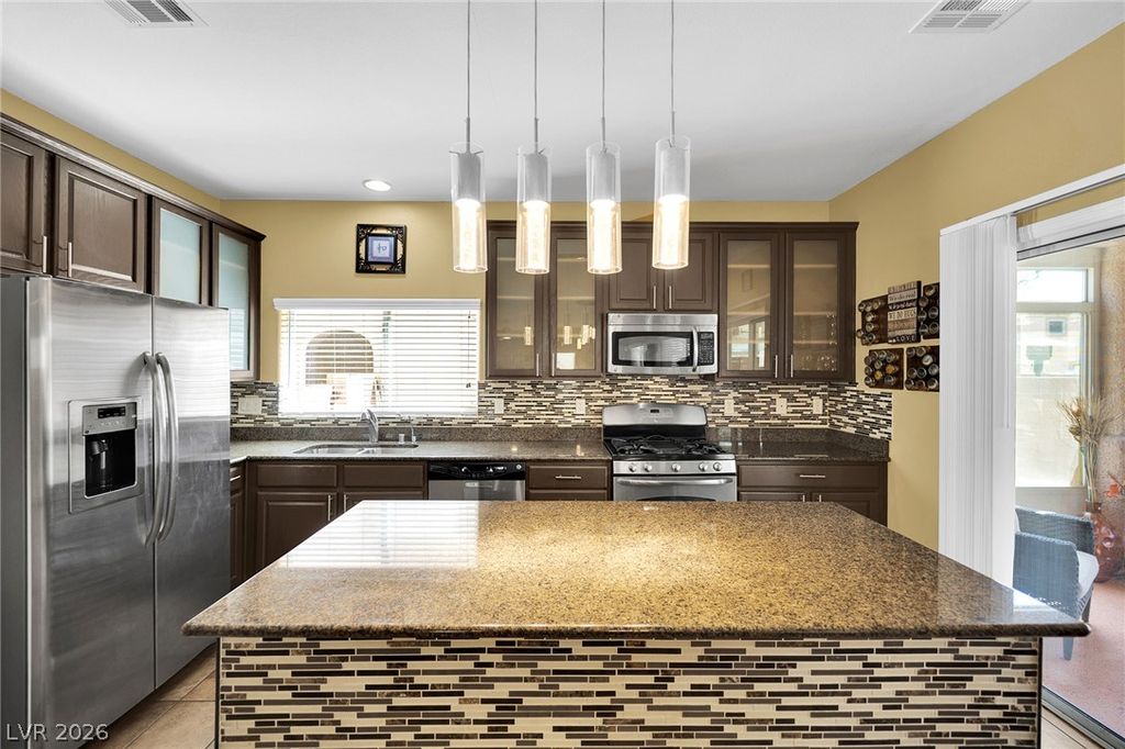 205 Gemstone Hill Avenue, North Las Vegas, NV 89031 — photo 4