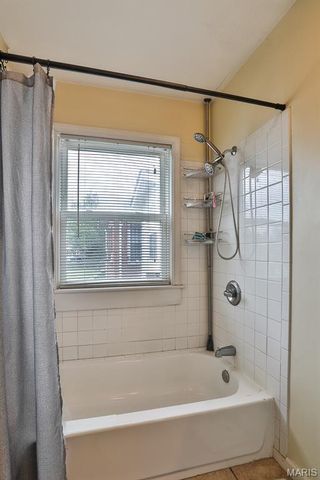 4420 Sexauer Avenue, St Louis, MO 63115