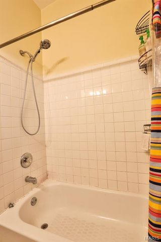 4420 Sexauer Avenue, St Louis, MO 63115