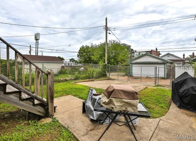 4420 Sexauer Avenue, St Louis, MO 63115