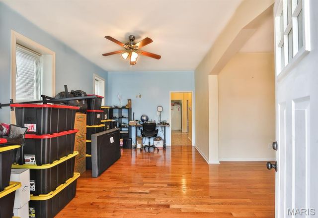 4420 Sexauer Avenue, St Louis, MO 63115