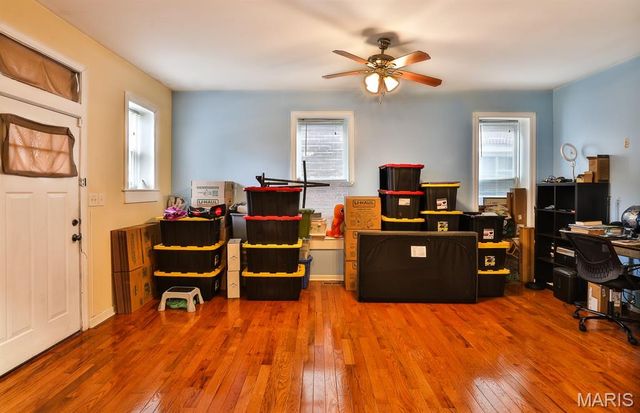4420 Sexauer Avenue, St Louis, MO 63115