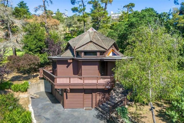 1608 Bradford Road, Cambria, CA 93428
