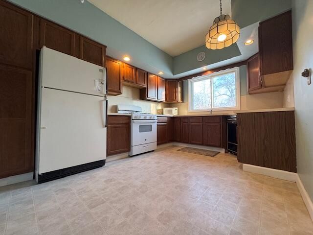 329 W Forest Avenue, Muskegon, MI 49441