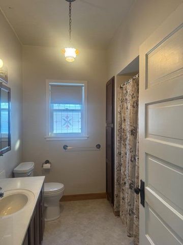 329 W Forest Avenue, Muskegon, MI 49441