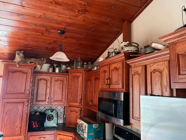 17529 Highway U, Ava, MO 65608