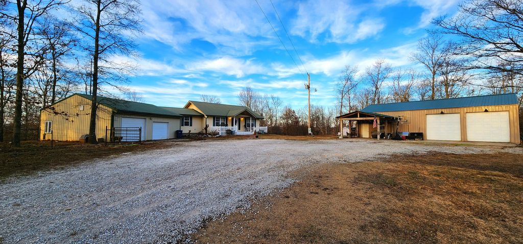 17529 Highway U, Ava, MO 65608