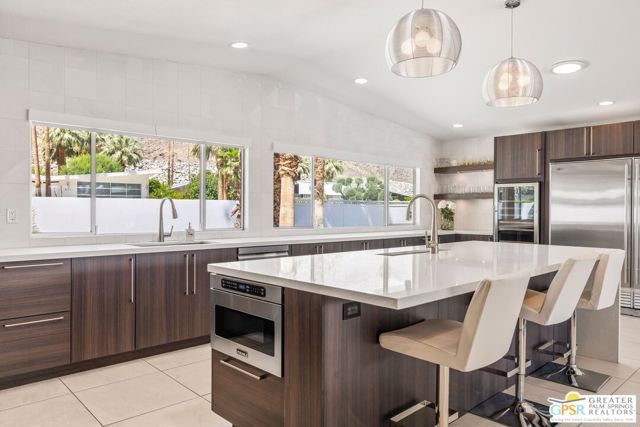 670 N Rose Avenue, Palm Springs, CA 92262