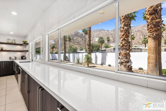 670 N Rose Avenue, Palm Springs, CA 92262