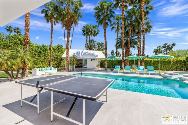 670 N Rose Avenue, Palm Springs, CA 92262