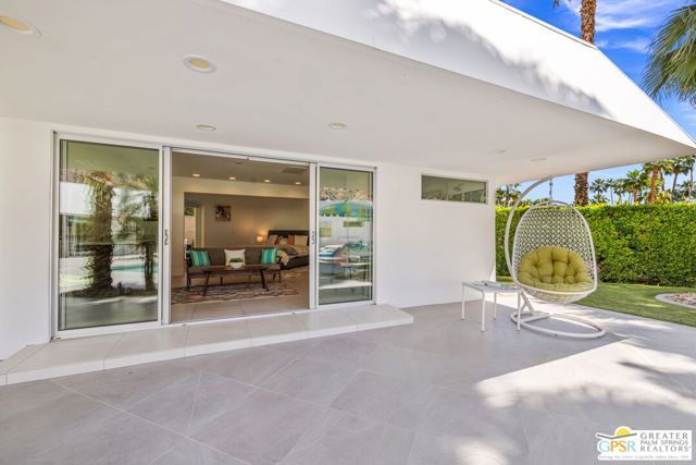 670 N Rose Avenue, Palm Springs, CA 92262