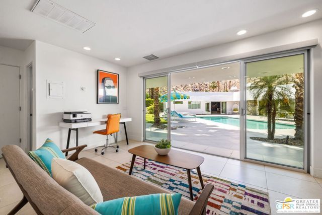 670 N Rose Avenue, Palm Springs, CA 92262