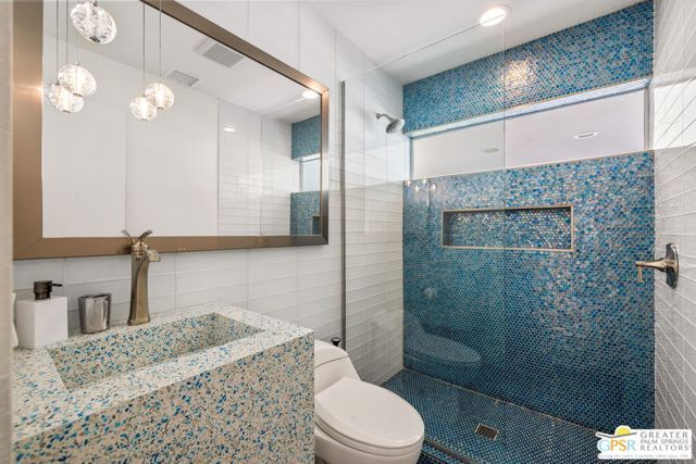 670 N Rose Avenue, Palm Springs, CA 92262