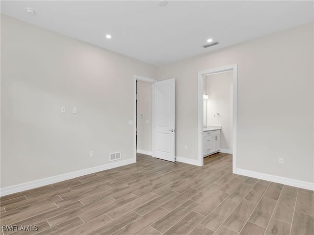 268 Indies DR E 201, Naples, FL 34114