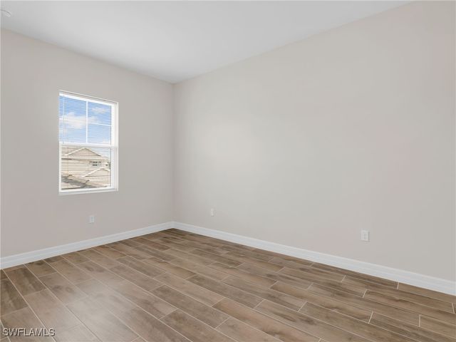 268 Indies DR E 201, Naples, FL 34114