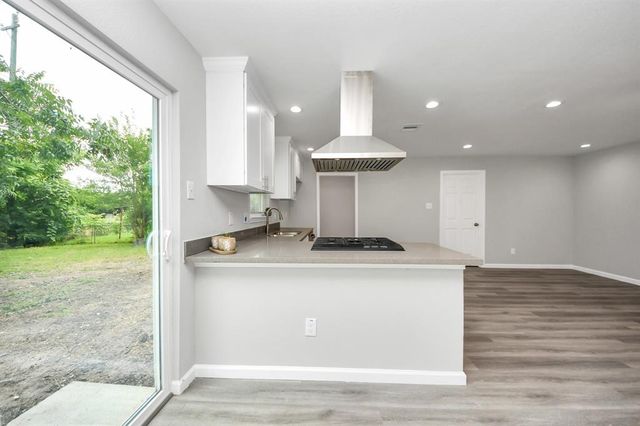 5634 Beldart Street, Houston, TX 77033
