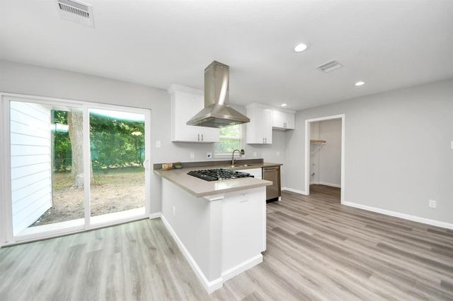 5634 Beldart Street, Houston, TX 77033
