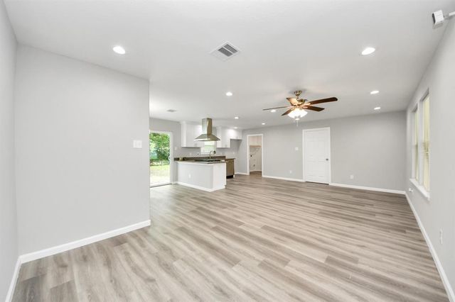 5634 Beldart Street, Houston, TX 77033