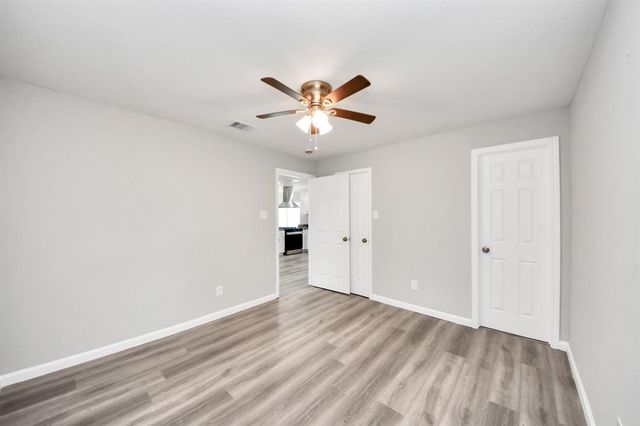 5634 Beldart Street, Houston, TX 77033