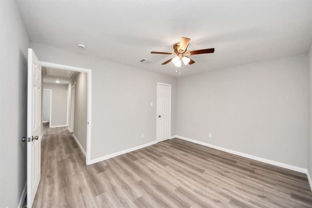 5634 Beldart Street, Houston, TX 77033