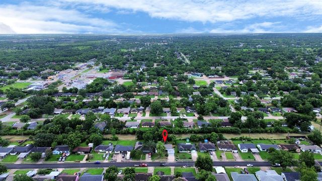 5634 Beldart Street, Houston, TX 77033